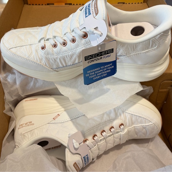 Skechers White Quilted Slip-in Sneakers - Picture 6 of 6